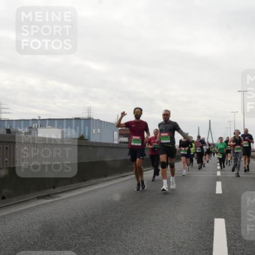 03.10.2025 - Köhlbrandbrückenlauf Matties Gatica Varas http://msf.ph/oto/9191670 03.10.2025 16:07:11 Position 3  meine-sportfotos.de