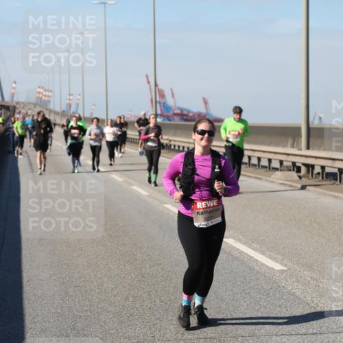 03.10.2025 - Köhlbrandbrückenlauf Yannick Fuchs http://msf.ph/oto/9191672 03.10.2025 12:12:33 Position 3 5279 meine-sportfotos.de