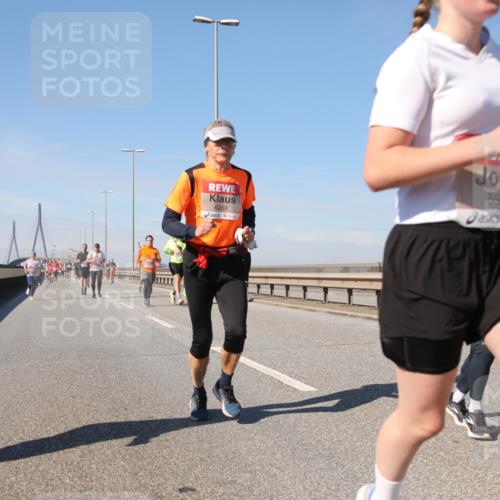 03.10.2025 - Köhlbrandbrückenlauf Yannick Fuchs http://msf.ph/oto/9191674 03.10.2025 11:52:35 Position 3 6269, 5941 meine-sportfotos.de