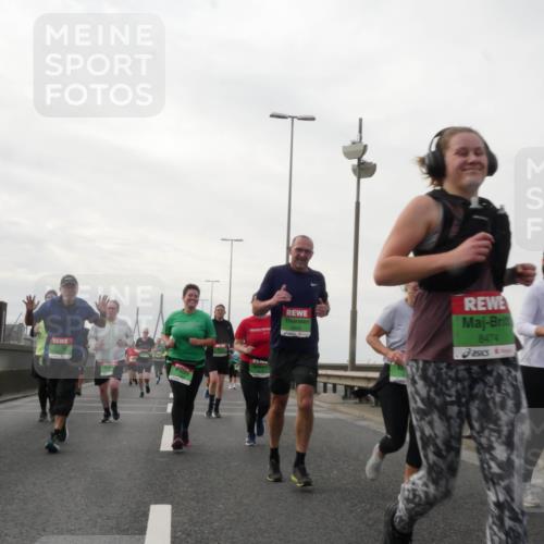 03.10.2025 - Köhlbrandbrückenlauf Matties Gatica Varas http://msf.ph/oto/9191689 03.10.2025 16:07:15 Position 3 8474 meine-sportfotos.de