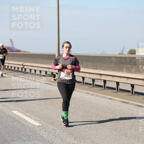 03.10.2025 - Köhlbrandbrückenlauf Yannick Fuchs http://msf.ph/oto/9191693 03.10.2025 12:12:40 Position 3 6548 meine-sportfotos.de