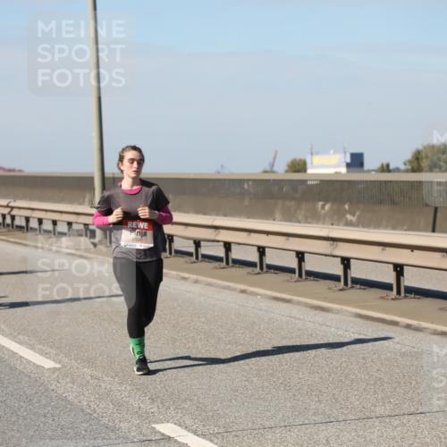 03.10.2025 - Köhlbrandbrückenlauf Yannick Fuchs http://msf.ph/oto/9191698 03.10.2025 12:12:40 Position 3 6548, 4894 meine-sportfotos.de