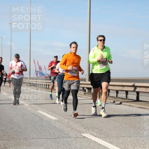 03.10.2025 - Köhlbrandbrückenlauf Yannick Fuchs http://msf.ph/oto/9191704 03.10.2025 11:52:37 Position 3 4429 meine-sportfotos.de