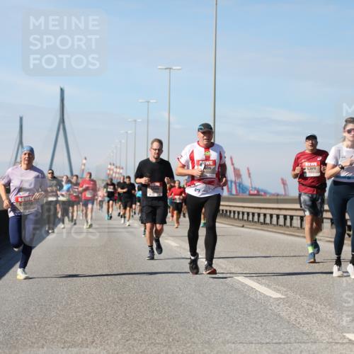03.10.2025 - Köhlbrandbrückenlauf Yannick Fuchs http://msf.ph/oto/9191724 03.10.2025 11:52:38 Position 3 4502 meine-sportfotos.de