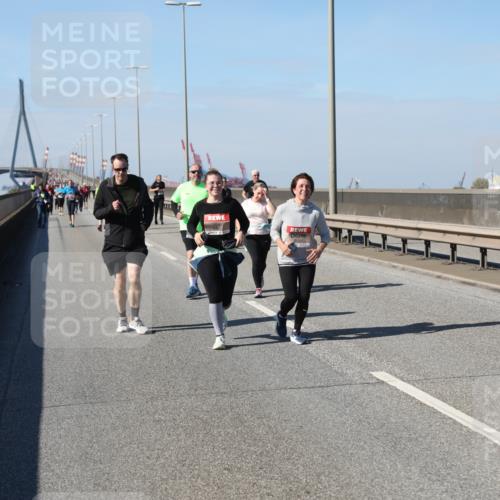 03.10.2025 - Köhlbrandbrückenlauf Yannick Fuchs http://msf.ph/oto/9191729 03.10.2025 12:12:42 Position 3 6548 meine-sportfotos.de