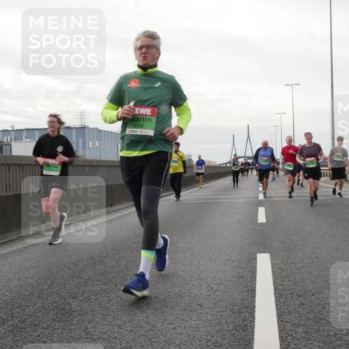 03.10.2025 - Köhlbrandbrückenlauf Matties Gatica Varas http://msf.ph/oto/9191734 03.10.2025 16:07:25 Position 3 8308 meine-sportfotos.de