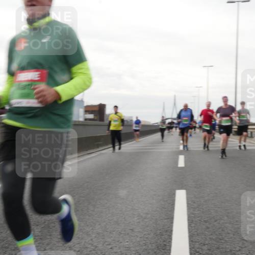 03.10.2025 - Köhlbrandbrückenlauf Matties Gatica Varas http://msf.ph/oto/9191736 03.10.2025 16:07:25 Position 3  meine-sportfotos.de