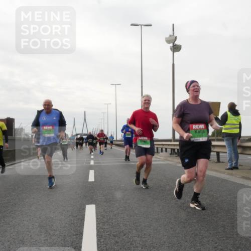 03.10.2025 - Köhlbrandbrückenlauf Matties Gatica Varas http://msf.ph/oto/9191745 03.10.2025 16:07:27 Position 3 7723 meine-sportfotos.de