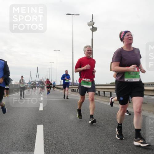 03.10.2025 - Köhlbrandbrückenlauf Matties Gatica Varas http://msf.ph/oto/9191748 03.10.2025 16:07:28 Position 3 8357, 7723 meine-sportfotos.de