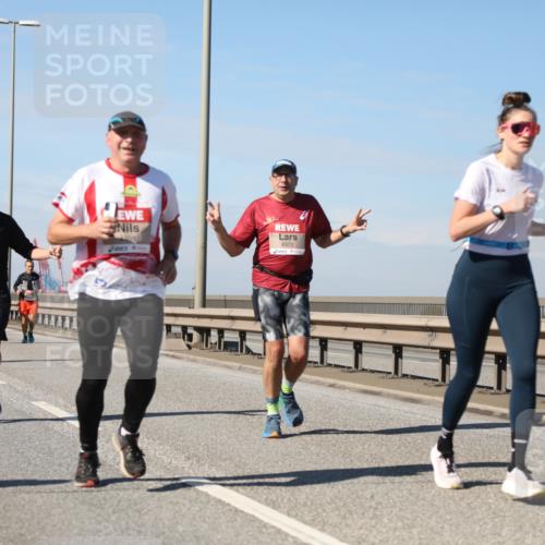 03.10.2025 - Köhlbrandbrückenlauf Yannick Fuchs http://msf.ph/oto/9191752 03.10.2025 11:52:40 Position 3 4975, 401, 4370 meine-sportfotos.de