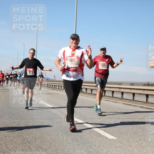 03.10.2025 - Köhlbrandbrückenlauf Yannick Fuchs http://msf.ph/oto/9191760 03.10.2025 11:52:41 Position 3 4401, 4370 meine-sportfotos.de