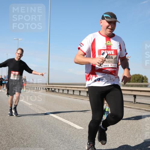 03.10.2025 - Köhlbrandbrückenlauf Yannick Fuchs http://msf.ph/oto/9191772 03.10.2025 11:52:42 Position 3 4401 meine-sportfotos.de
