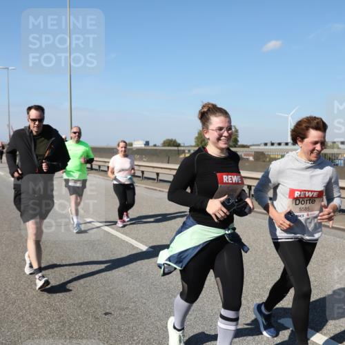 03.10.2025 - Köhlbrandbrückenlauf Yannick Fuchs http://msf.ph/oto/9191774 03.10.2025 12:12:45 Position 3 5585 meine-sportfotos.de