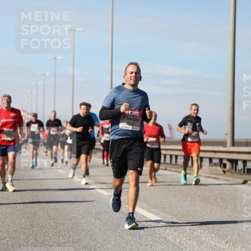 03.10.2025 - Köhlbrandbrückenlauf Yannick Fuchs http://msf.ph/oto/9191806 03.10.2025 11:52:44 Position 3 5754 meine-sportfotos.de