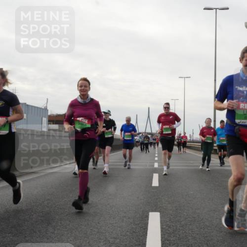 03.10.2025 - Köhlbrandbrückenlauf Matties Gatica Varas http://msf.ph/oto/9191812 03.10.2025 16:07:44 Position 3 8526 meine-sportfotos.de