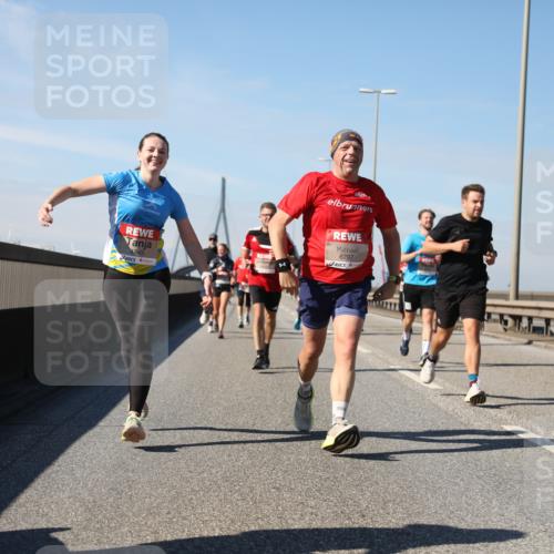 03.10.2025 - Köhlbrandbrückenlauf Yannick Fuchs http://msf.ph/oto/9191861 03.10.2025 11:52:48 Position 3 4845, 6797 meine-sportfotos.de