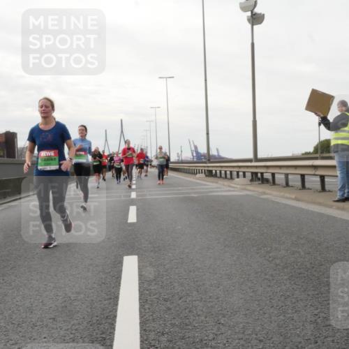 03.10.2025 - Köhlbrandbrückenlauf Matties Gatica Varas http://msf.ph/oto/9191875 03.10.2025 16:07:59 Position 3 8386 meine-sportfotos.de