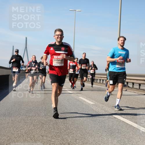 03.10.2025 - Köhlbrandbrückenlauf Yannick Fuchs http://msf.ph/oto/9191879 03.10.2025 11:52:49 Position 3 5410 meine-sportfotos.de