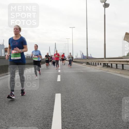 03.10.2025 - Köhlbrandbrückenlauf Matties Gatica Varas http://msf.ph/oto/9191880 03.10.2025 16:08:00 Position 3 8386 meine-sportfotos.de