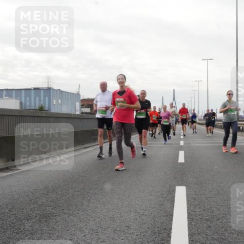 03.10.2025 - Köhlbrandbrückenlauf Matties Gatica Varas http://msf.ph/oto/9191895 03.10.2025 16:08:04 Position 3  meine-sportfotos.de