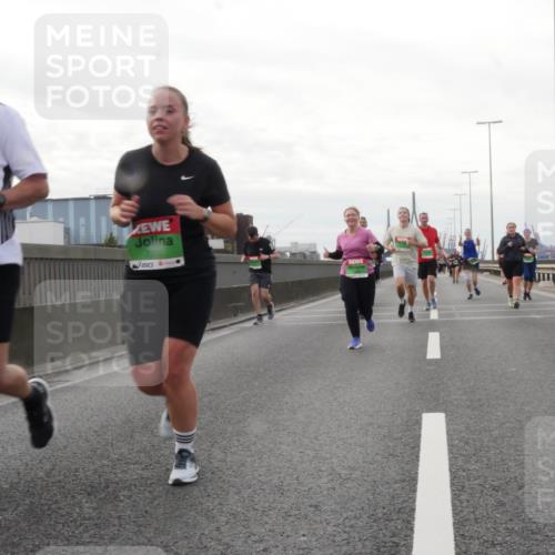 03.10.2025 - Köhlbrandbrückenlauf Matties Gatica Varas http://msf.ph/oto/9191903 03.10.2025 16:08:06 Position 3  meine-sportfotos.de