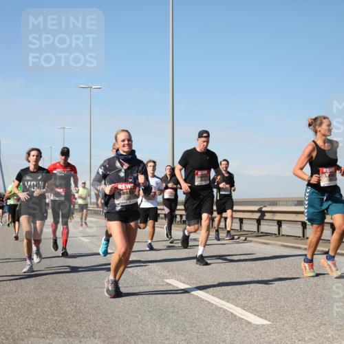 03.10.2025 - Köhlbrandbrückenlauf Yannick Fuchs http://msf.ph/oto/9191923 03.10.2025 11:52:52 Position 3  meine-sportfotos.de