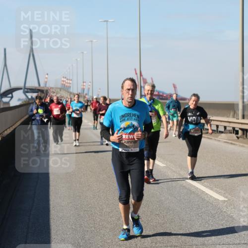 03.10.2025 - Köhlbrandbrückenlauf Yannick Fuchs http://msf.ph/oto/9191939 03.10.2025 12:12:59 Position 3 6402 meine-sportfotos.de