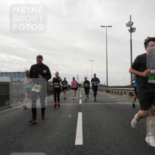 03.10.2025 - Köhlbrandbrückenlauf Matties Gatica Varas http://msf.ph/oto/9191976 03.10.2025 16:08:35 Position 3  meine-sportfotos.de
