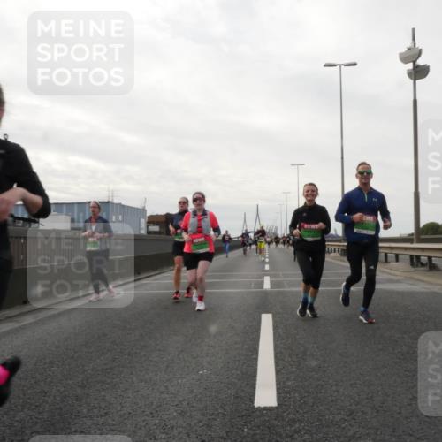 03.10.2025 - Köhlbrandbrückenlauf Matties Gatica Varas http://msf.ph/oto/9191986 03.10.2025 16:08:37 Position 3 7405 meine-sportfotos.de