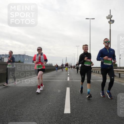03.10.2025 - Köhlbrandbrückenlauf Matties Gatica Varas http://msf.ph/oto/9191989 03.10.2025 16:08:37 Position 3 8744 meine-sportfotos.de