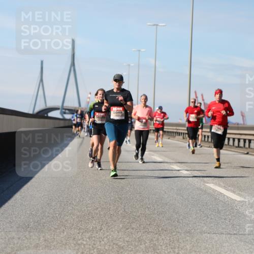 03.10.2025 - Köhlbrandbrückenlauf Yannick Fuchs http://msf.ph/oto/9191994 03.10.2025 11:52:57 Position 3 4325 meine-sportfotos.de