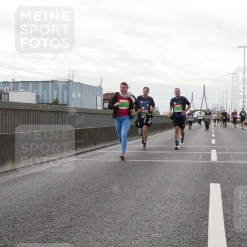 03.10.2025 - Köhlbrandbrückenlauf Matties Gatica Varas http://msf.ph/oto/9192002 03.10.2025 16:08:44 Position 3  meine-sportfotos.de