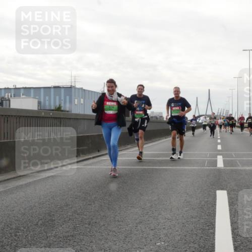 03.10.2025 - Köhlbrandbrückenlauf Matties Gatica Varas http://msf.ph/oto/9192005 03.10.2025 16:08:44 Position 3  meine-sportfotos.de