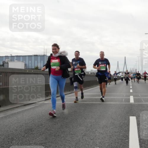 03.10.2025 - Köhlbrandbrückenlauf Matties Gatica Varas http://msf.ph/oto/9192006 03.10.2025 16:08:45 Position 3  meine-sportfotos.de