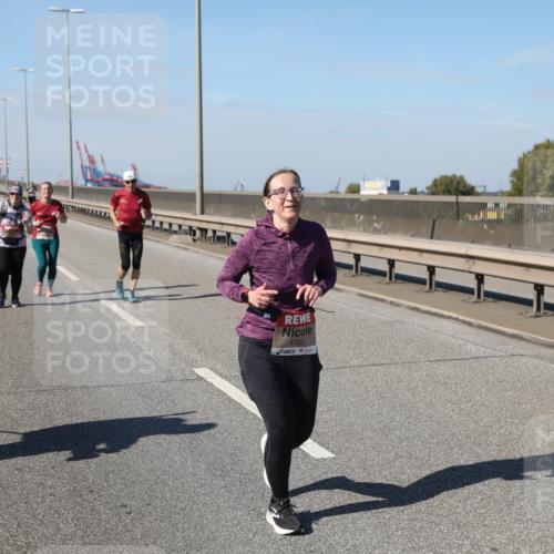 03.10.2025 - Köhlbrandbrückenlauf Yannick Fuchs http://msf.ph/oto/9192016 03.10.2025 12:13:11 Position 3 4723 meine-sportfotos.de