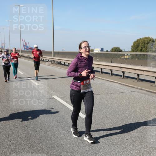 03.10.2025 - Köhlbrandbrückenlauf Yannick Fuchs http://msf.ph/oto/9192020 03.10.2025 12:13:11 Position 3 4723 meine-sportfotos.de