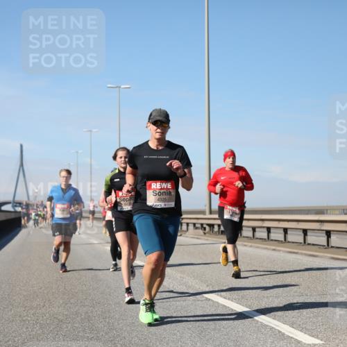03.10.2025 - Köhlbrandbrückenlauf Yannick Fuchs http://msf.ph/oto/9192026 03.10.2025 11:53:00 Position 3 6438, 4325 meine-sportfotos.de