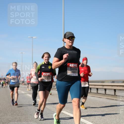 03.10.2025 - Köhlbrandbrückenlauf Yannick Fuchs http://msf.ph/oto/9192034 03.10.2025 11:53:00 Position 3 6438, 4325 meine-sportfotos.de