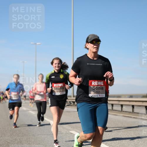 03.10.2025 - Köhlbrandbrückenlauf Yannick Fuchs http://msf.ph/oto/9192038 03.10.2025 11:53:01 Position 3 6438, 4325 meine-sportfotos.de