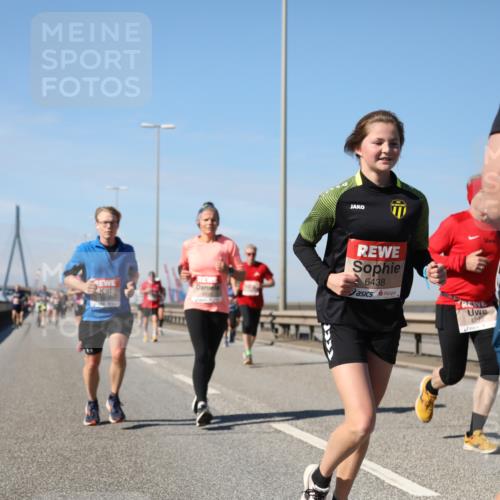 03.10.2025 - Köhlbrandbrückenlauf Yannick Fuchs http://msf.ph/oto/9192046 03.10.2025 11:53:01 Position 3 6438 meine-sportfotos.de