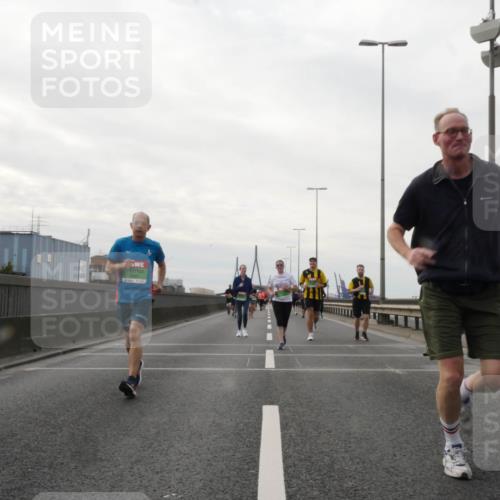 03.10.2025 - Köhlbrandbrückenlauf Matties Gatica Varas http://msf.ph/oto/9192055 03.10.2025 16:08:58 Position 3  meine-sportfotos.de