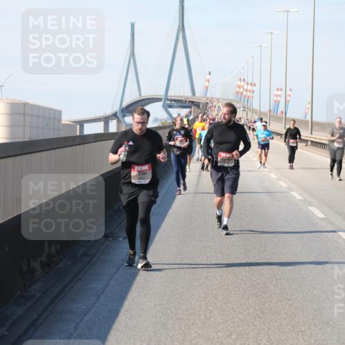 03.10.2025 - Köhlbrandbrückenlauf Yannick Fuchs http://msf.ph/oto/9192076 03.10.2025 12:13:18 Position 3  meine-sportfotos.de