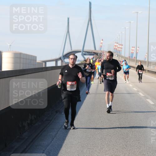 03.10.2025 - Köhlbrandbrückenlauf Yannick Fuchs http://msf.ph/oto/9192079 03.10.2025 12:13:18 Position 3 4621 meine-sportfotos.de