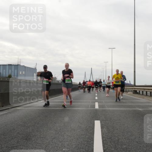 03.10.2025 - Köhlbrandbrückenlauf Matties Gatica Varas http://msf.ph/oto/9192088 03.10.2025 16:09:08 Position 3  meine-sportfotos.de