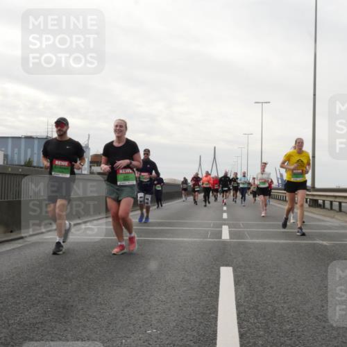 03.10.2025 - Köhlbrandbrückenlauf Matties Gatica Varas http://msf.ph/oto/9192094 03.10.2025 16:09:09 Position 3  meine-sportfotos.de