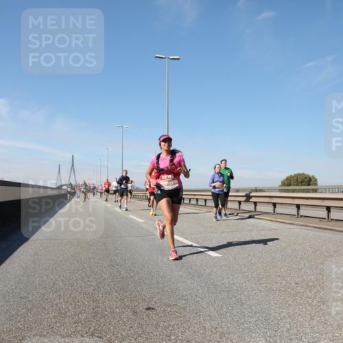 03.10.2025 - Köhlbrandbrückenlauf Yannick Fuchs http://msf.ph/oto/9192095 03.10.2025 11:53:05 Position 3 4315 meine-sportfotos.de