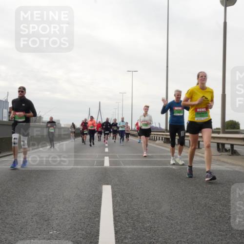 03.10.2025 - Köhlbrandbrückenlauf Matties Gatica Varas http://msf.ph/oto/9192101 03.10.2025 16:09:10 Position 3  meine-sportfotos.de