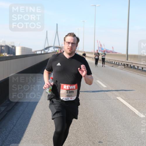 03.10.2025 - Köhlbrandbrückenlauf Yannick Fuchs http://msf.ph/oto/9192105 03.10.2025 12:13:23 Position 3 4621 meine-sportfotos.de