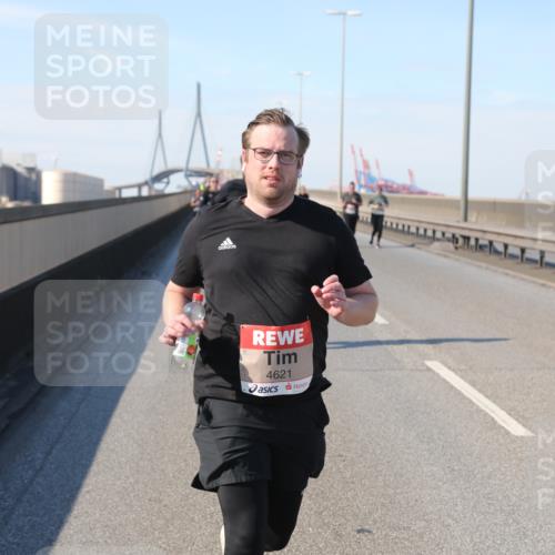 03.10.2025 - Köhlbrandbrückenlauf Yannick Fuchs http://msf.ph/oto/9192108 03.10.2025 12:13:23 Position 3 4621 meine-sportfotos.de