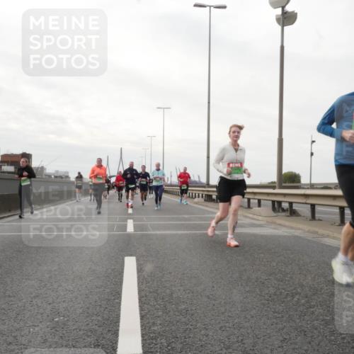03.10.2025 - Köhlbrandbrückenlauf Matties Gatica Varas http://msf.ph/oto/9192112 03.10.2025 16:09:12 Position 3 8656 meine-sportfotos.de